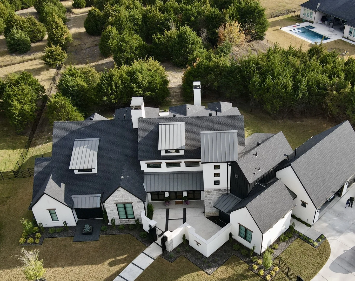 Custom home roof installation